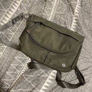 lululemon festival bag